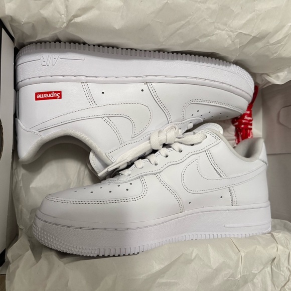 Supreme®/Nike® Air Force 1 Low Box Logo Sneakers Women’s 7.5 / Men’s 6 - Picture 7 of 15